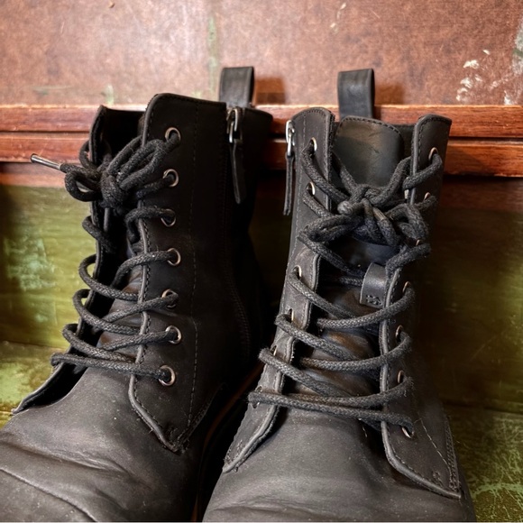 TOMS Black Leather Ankle Boots - Picture 6 of 15